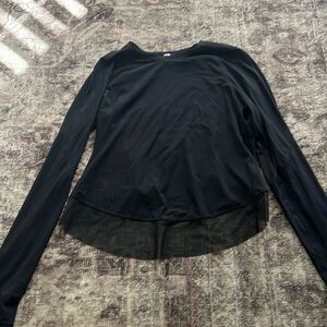 Lululemon top